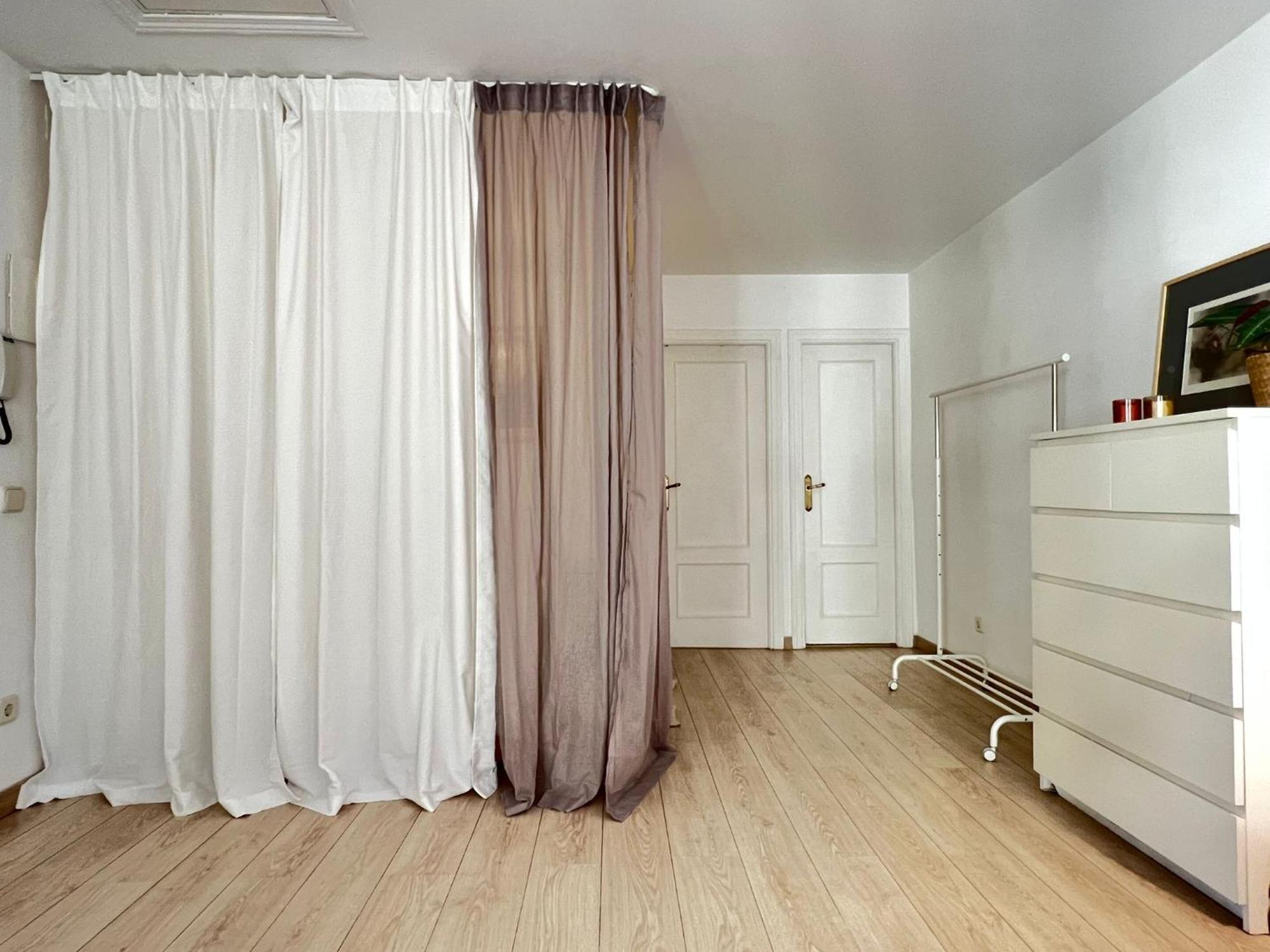 Lovely Studio Con Balconcitos Madrid Exterior foto